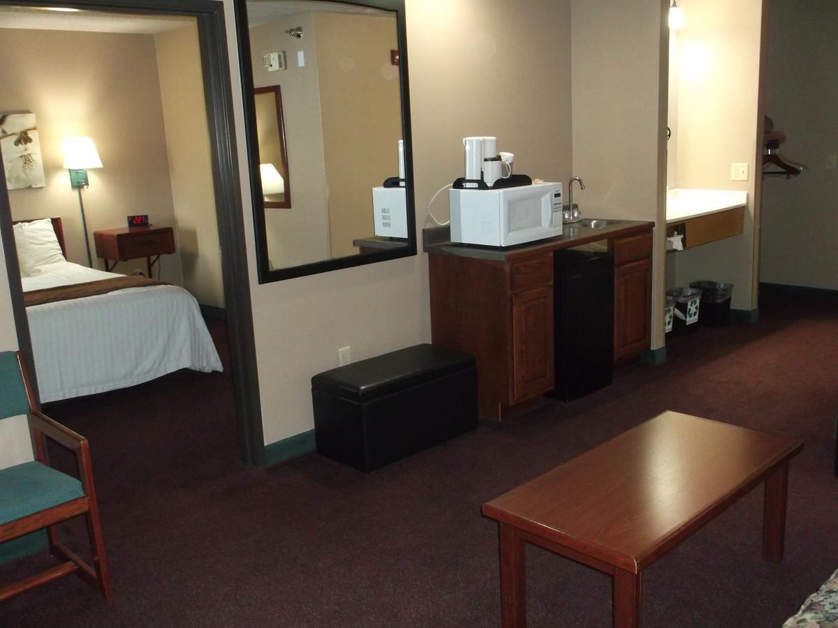 De Smet Super Deluxe Inn & Suites Dış mekan fotoğraf