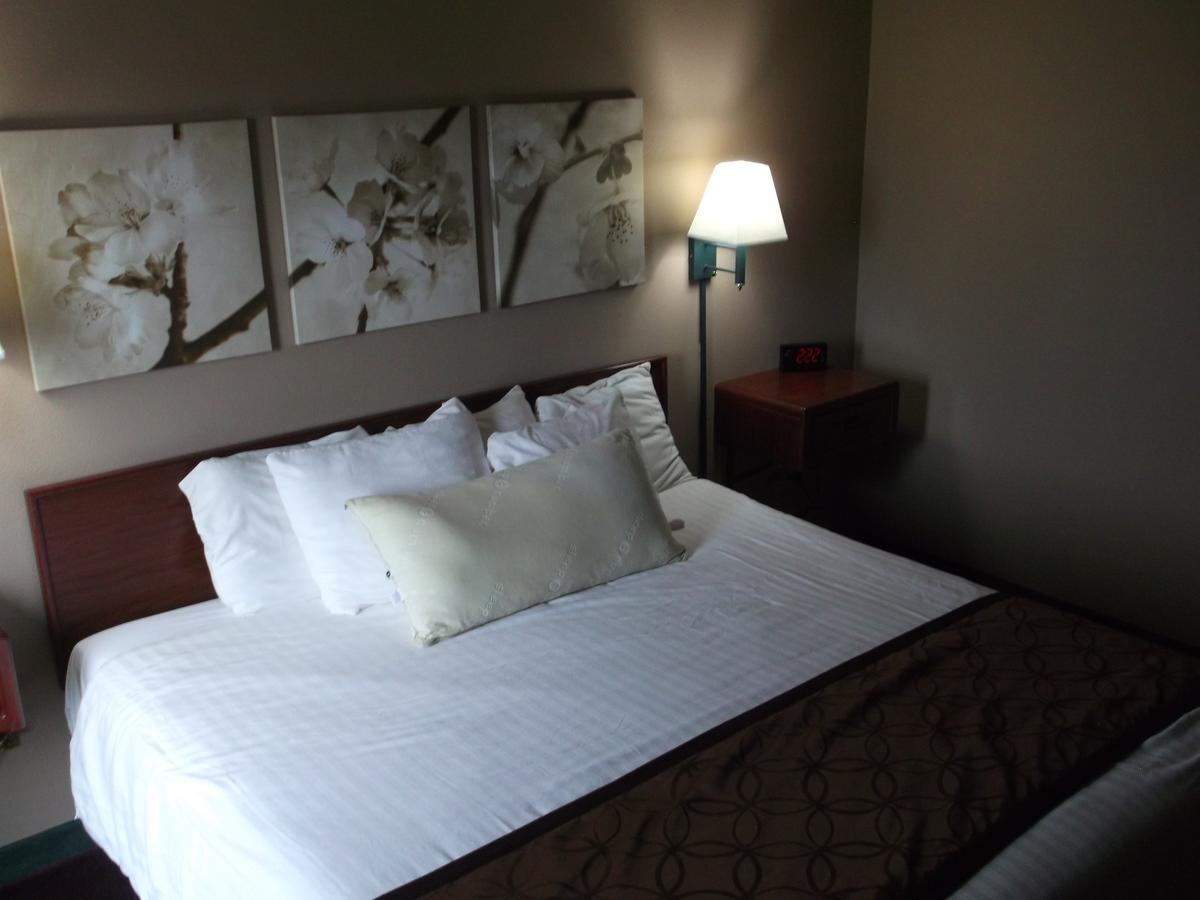 De Smet Super Deluxe Inn & Suites Dış mekan fotoğraf
