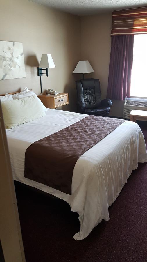 De Smet Super Deluxe Inn & Suites Dış mekan fotoğraf