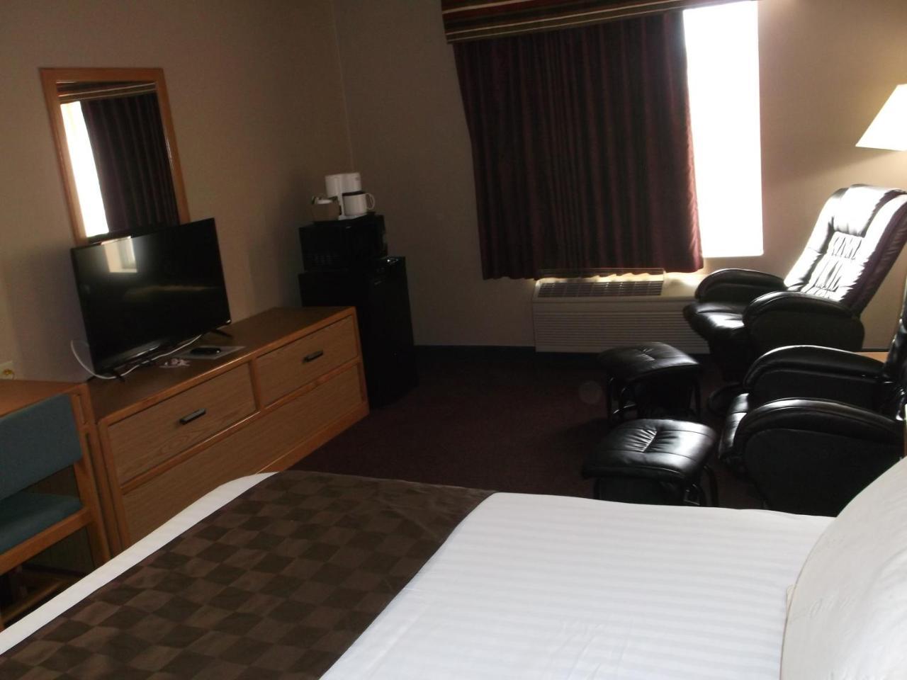 De Smet Super Deluxe Inn & Suites Dış mekan fotoğraf